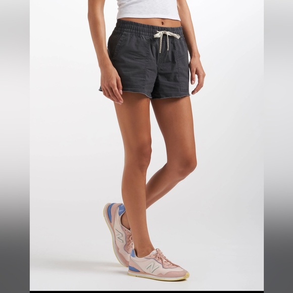 Vuori Women’s Vintage Ripstop Shorts, Charcoal, size L - Picture 1 of 8